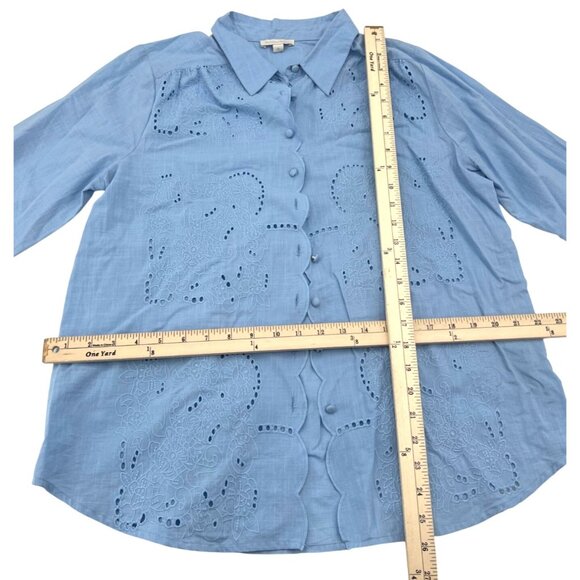 Jennifer & Grace Light Blue Eyelet Button-Up Cotton Blouse Women's size Medium - Picture 3 of 5
